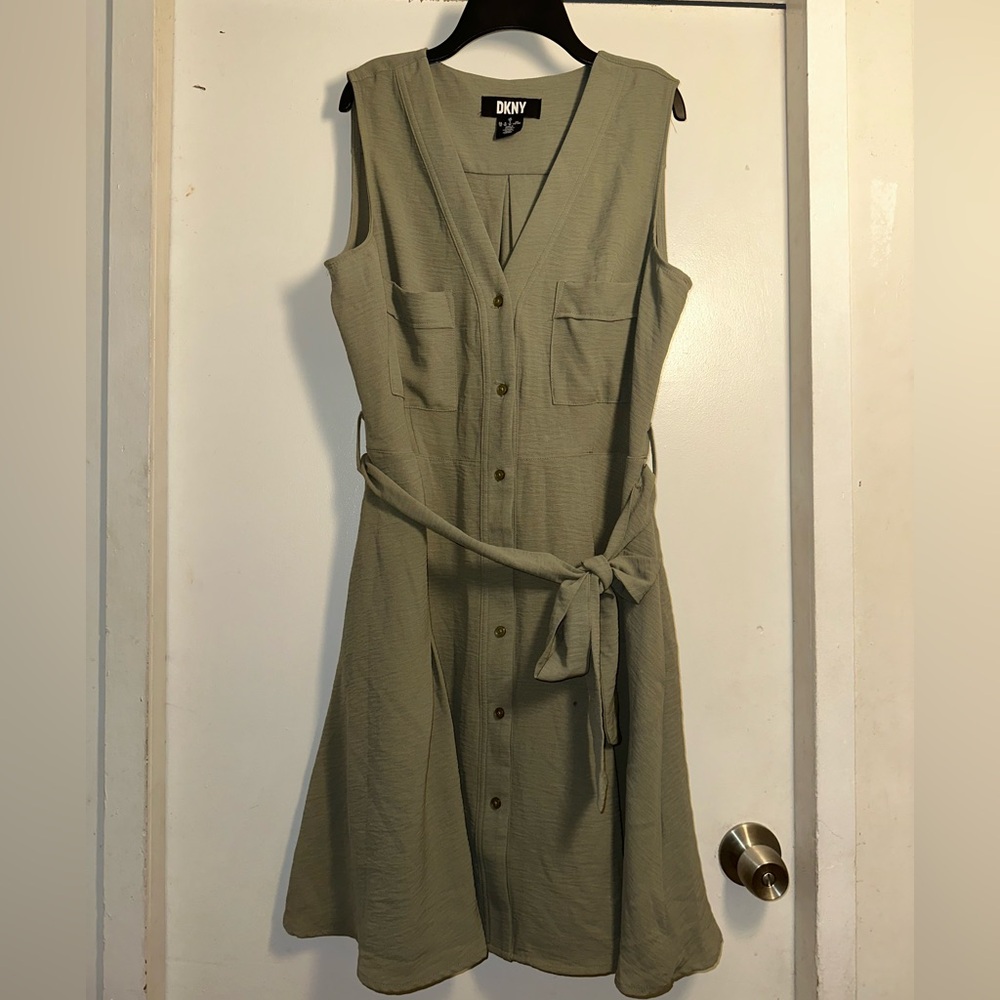 DKNY Green Sleeveless V-Neck Midi Dress